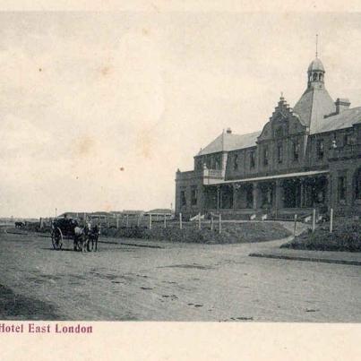 EL Beach Hotel 14