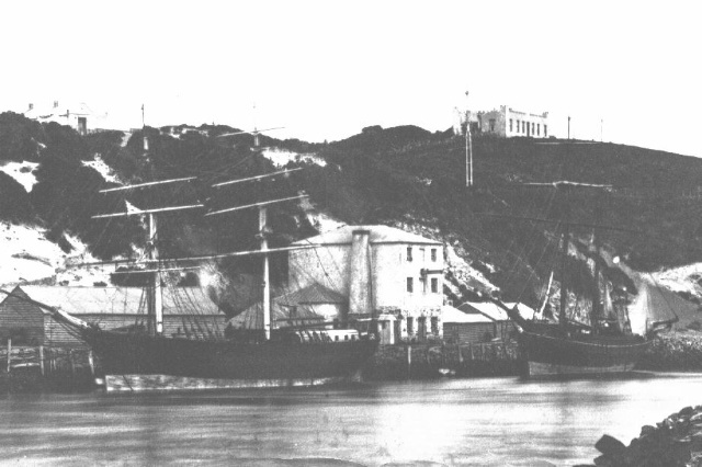 COCK'S MILL AND CASTLE