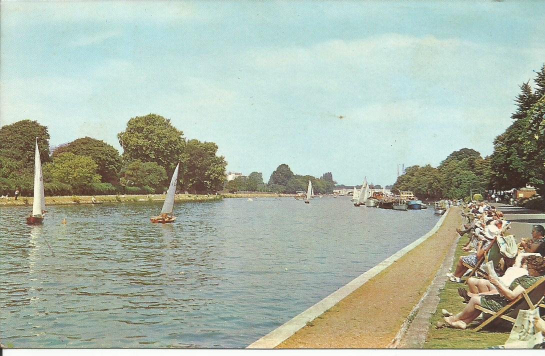 Kingston-Upon-Thames, Sailing Boats