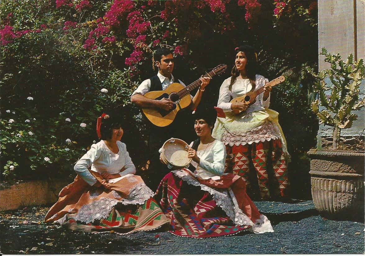 Las Palmas, Patio Canario con tipicos