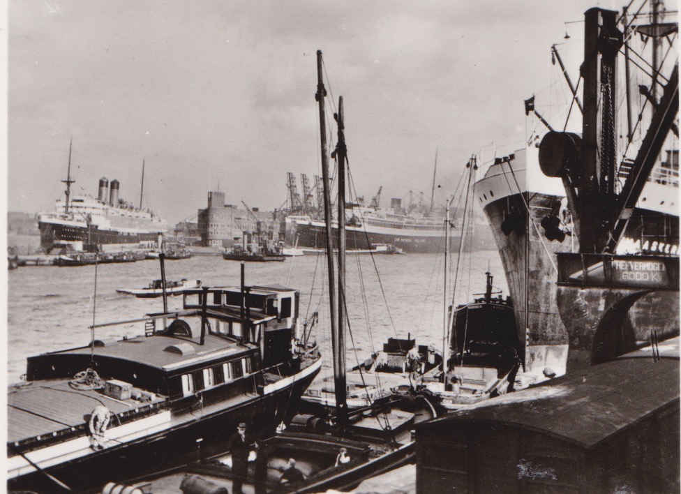 Amsterdam, Harbour